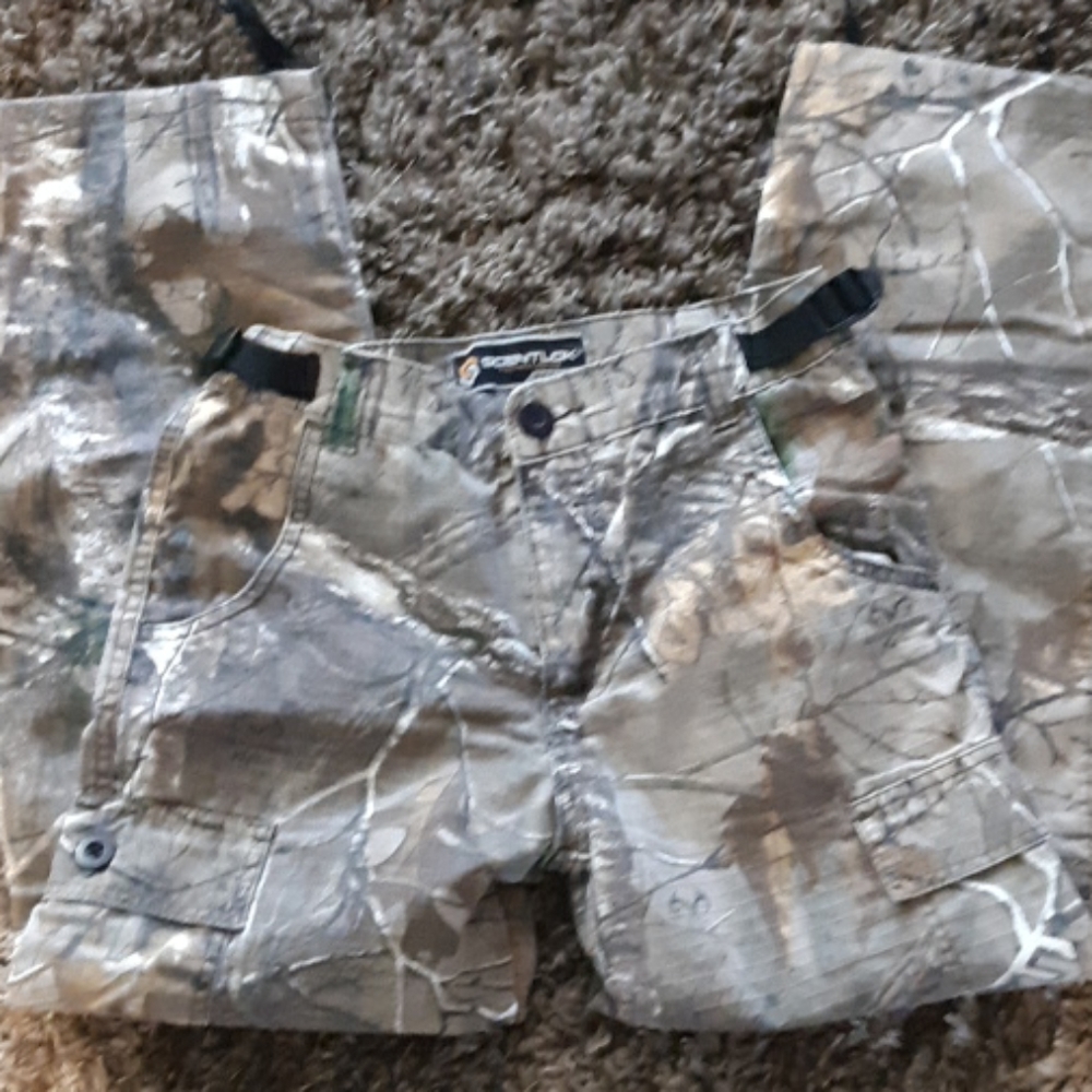 Boys camo pants